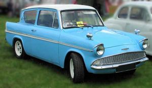 ford-anglia from harry potter