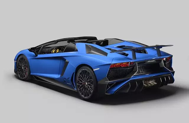 Lamborghini Aventador LP 750-4 Superveloce