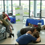 Car kissing contest